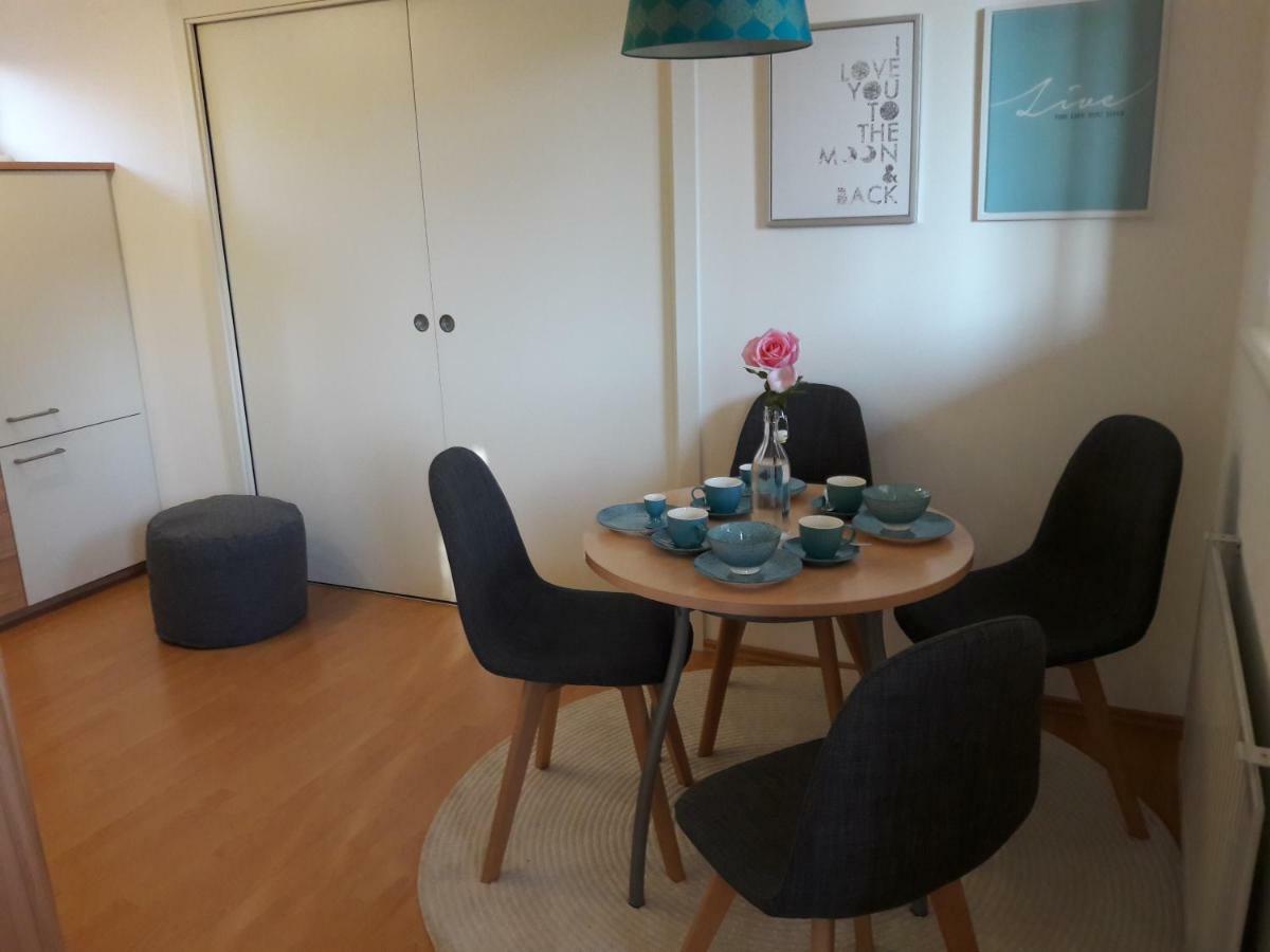 וינה Bungalow At Lake Alte Donau מראה חיצוני תמונה